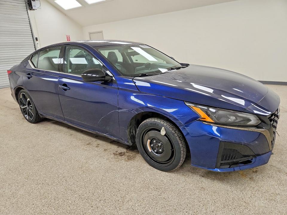 56320026 :رقم المزاد ، 1N4BL4CV0RN376380 vin ، 2024 Nissan Altima مزاد بيع