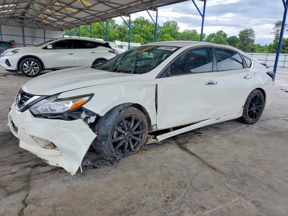 57188066 :رقم المزاد ، 1N4AL3AP8JC233607 vin ، 2018 Nissan Altima مزاد بيع
