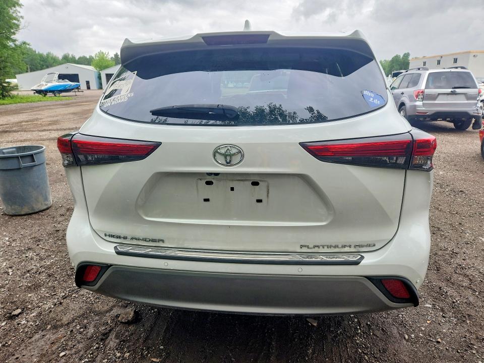 Продажа на аукционе авто 2022 Toyota Highlander, vin: 5TDFZRBHXNS165341, номер лота: 56867266