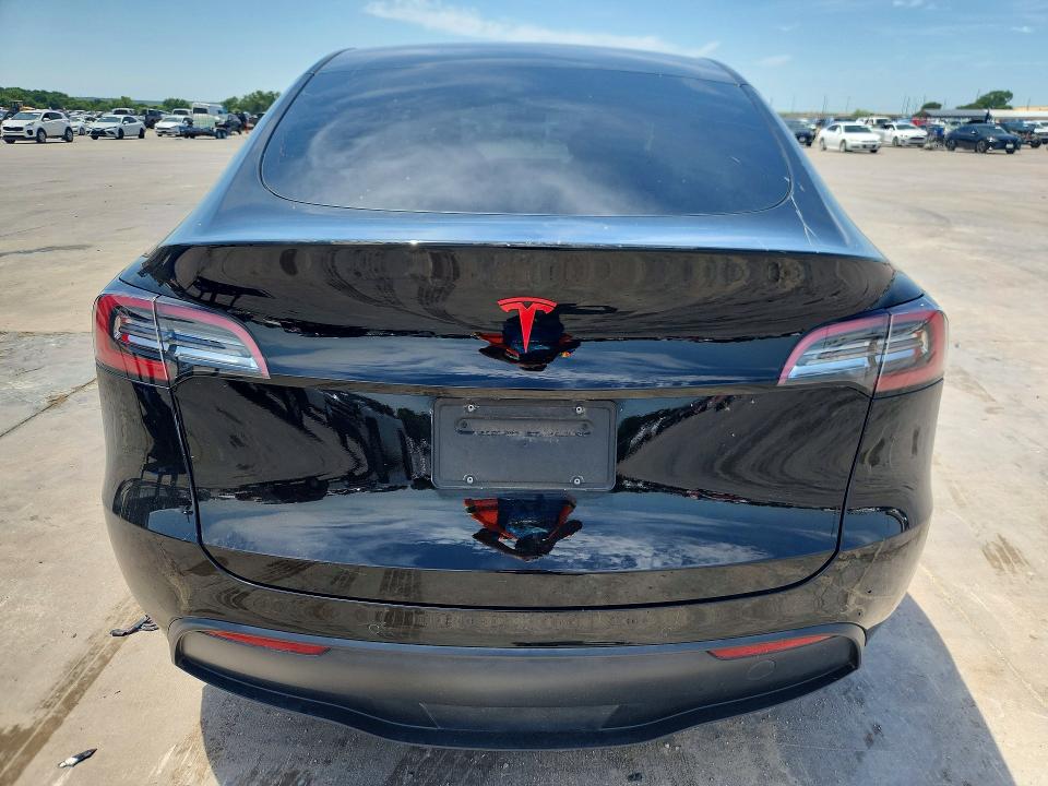 58253866 :رقم المزاد ، 5YJYGDEE7MF193362 vin ، 2021 Tesla Model  Y مزاد بيع