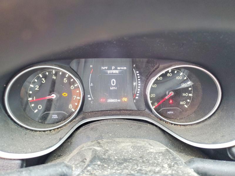 57715826 :رقم المزاد ، 3C4NJDAB5JT132038 vin ، 2018 Jeep Compass مزاد بيع