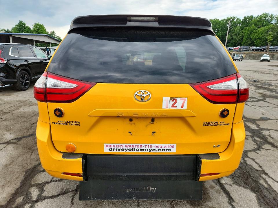 2016 Toyota Sienna მანქანა იყიდება აუქციონზე, vin: 5TDKK3DC6GS763284, აუქციონის ნომერი: 57137416