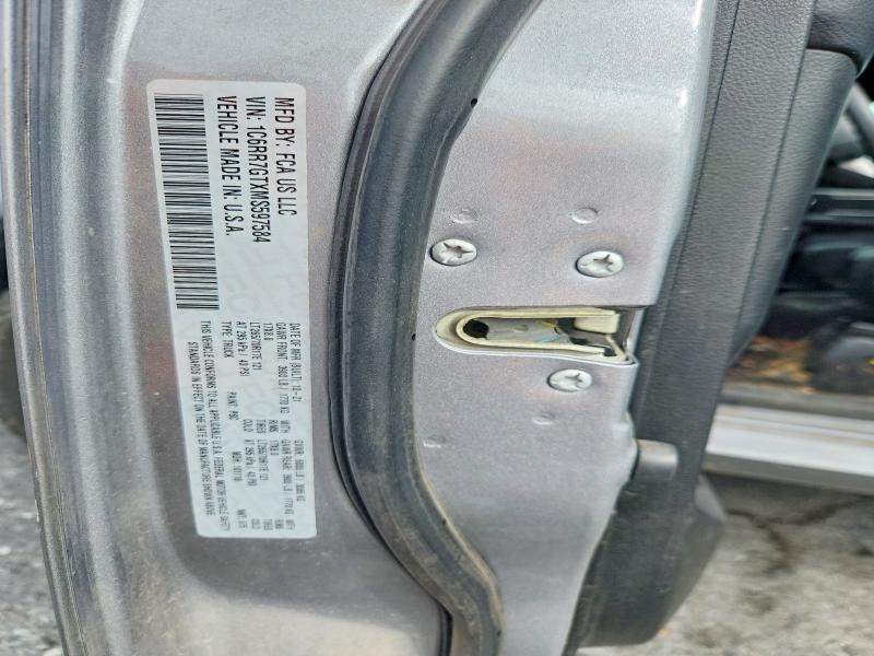 56132576 :رقم المزاد ، 1C6RR7GTXMS597584 vin ، 2021 Ram 1500 Classic مزاد بيع
