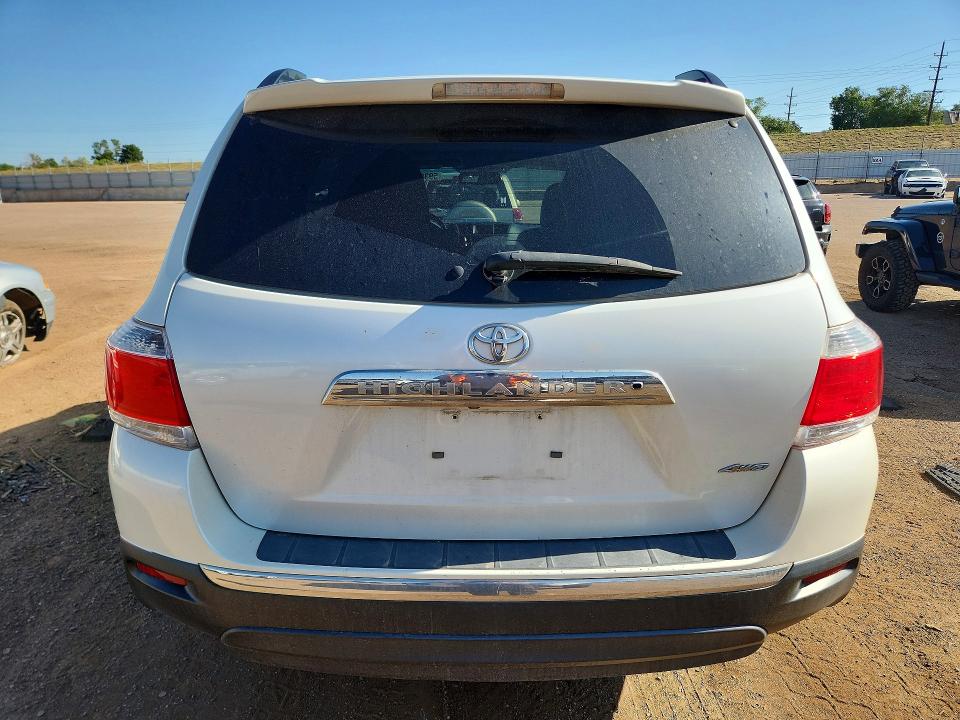 Продажа на аукционе авто 2013 Toyota Highlander, vin: 5TDBK3EH1DS220463, номер лота: 59384796