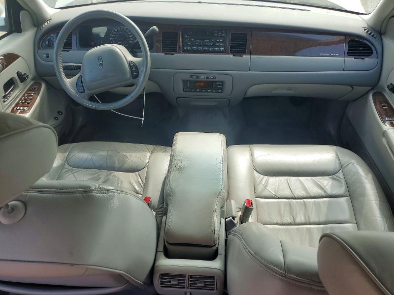 Aukcja sprzedaży 2000 Lincoln Town Car, vin: 1LNHM81W8YY770044, numer aukcji: 59052036