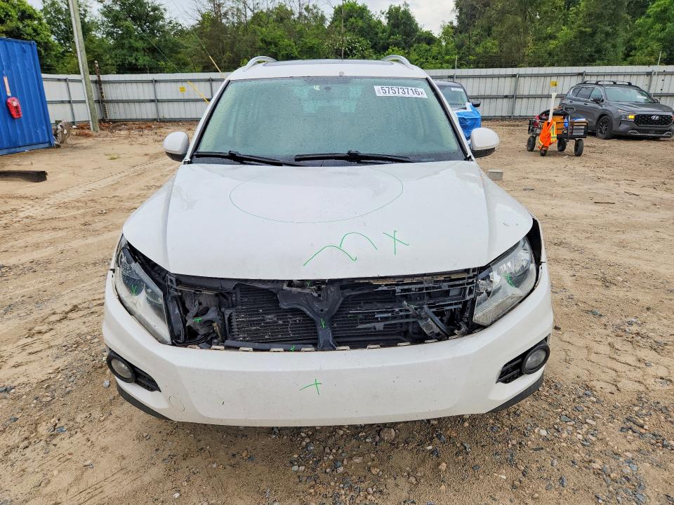 2014 Volkswagen Tiguan მანქანა იყიდება აუქციონზე, vin: WVGAV3AX1EW540878, აუქციონის ნომერი: 57573716