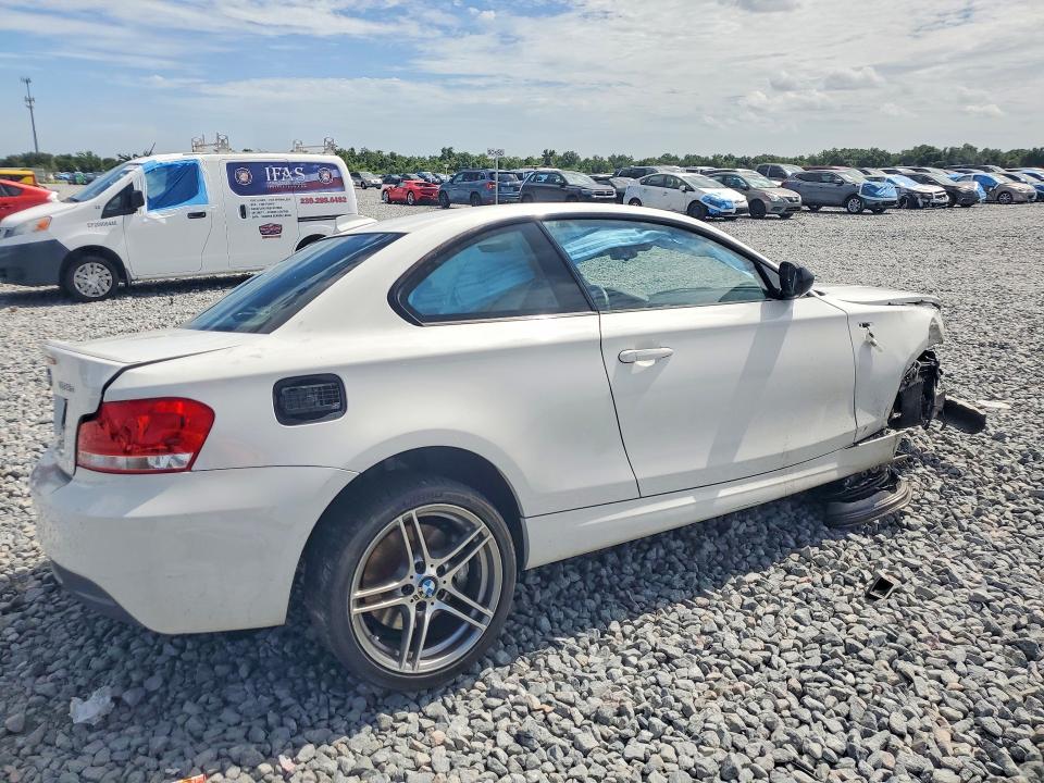 54905406 :رقم المزاد ، WBAUC9C50DVY60006 vin ، 2013 Bmw 135 مزاد بيع