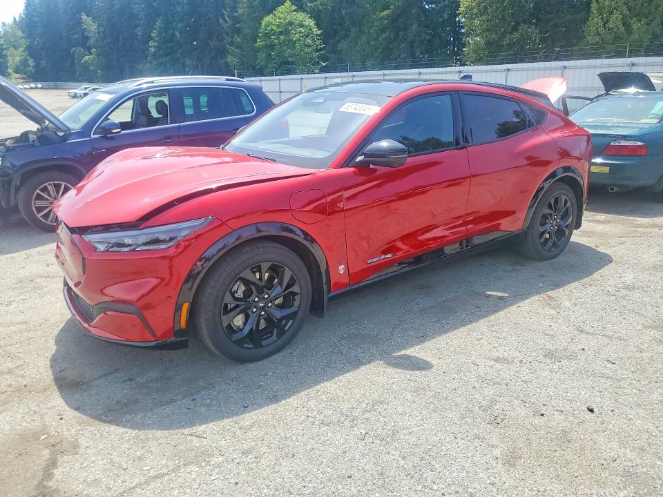 Продажа на аукционе авто 2023 Ford Mustang Mach-e, vin: 3FMTK3SU7PMA70915, номер лота: 55743346