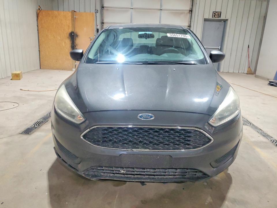 55651796 :رقم المزاد ، 1FADP3E27FL272759 vin ، 2015 Ford Focus مزاد بيع