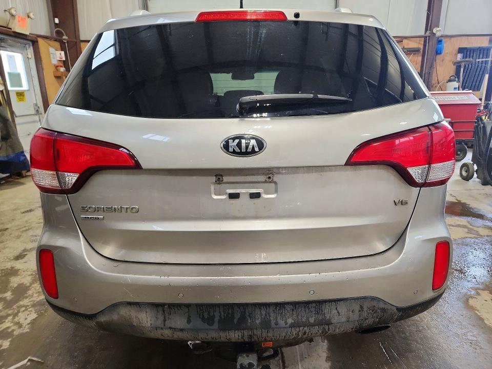 54549876 :رقم المزاد ، 5XYKTDA73FG605698 vin ، 2015 Kia Sorento مزاد بيع