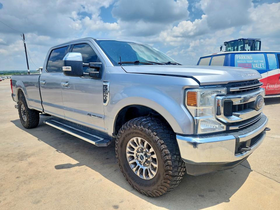56865266 :رقم المزاد ، 1FT8W3BTXNEF80913 vin ، 2022 Ford F350 مزاد بيع