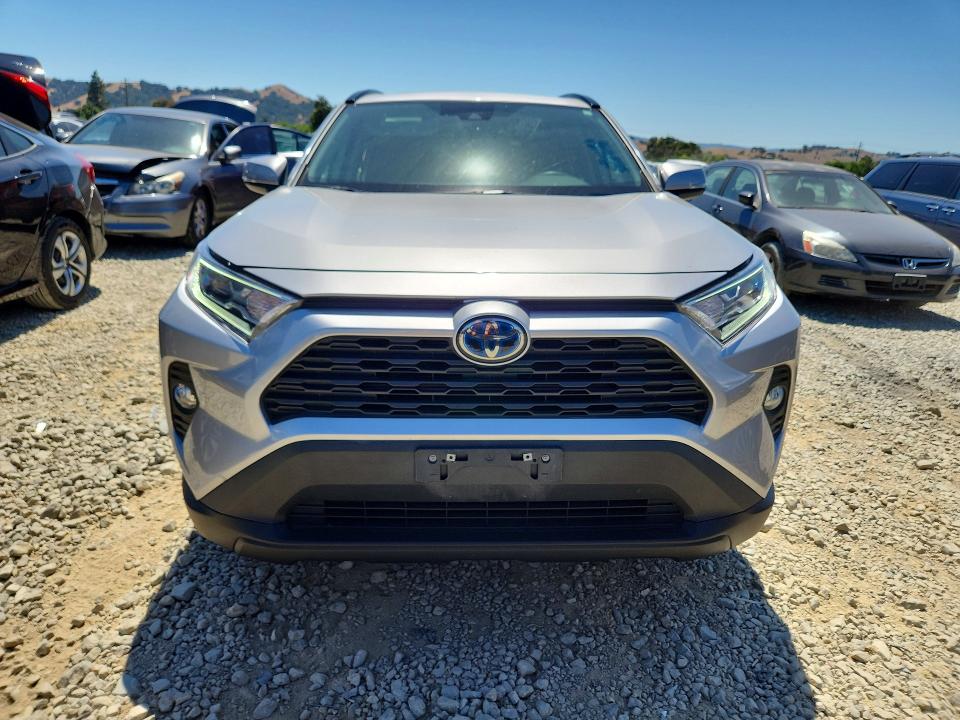 Продажа на аукционе авто 2021 Toyota Rav4, vin: 2T3RWRFV9MW111970, номер лота: 57589486