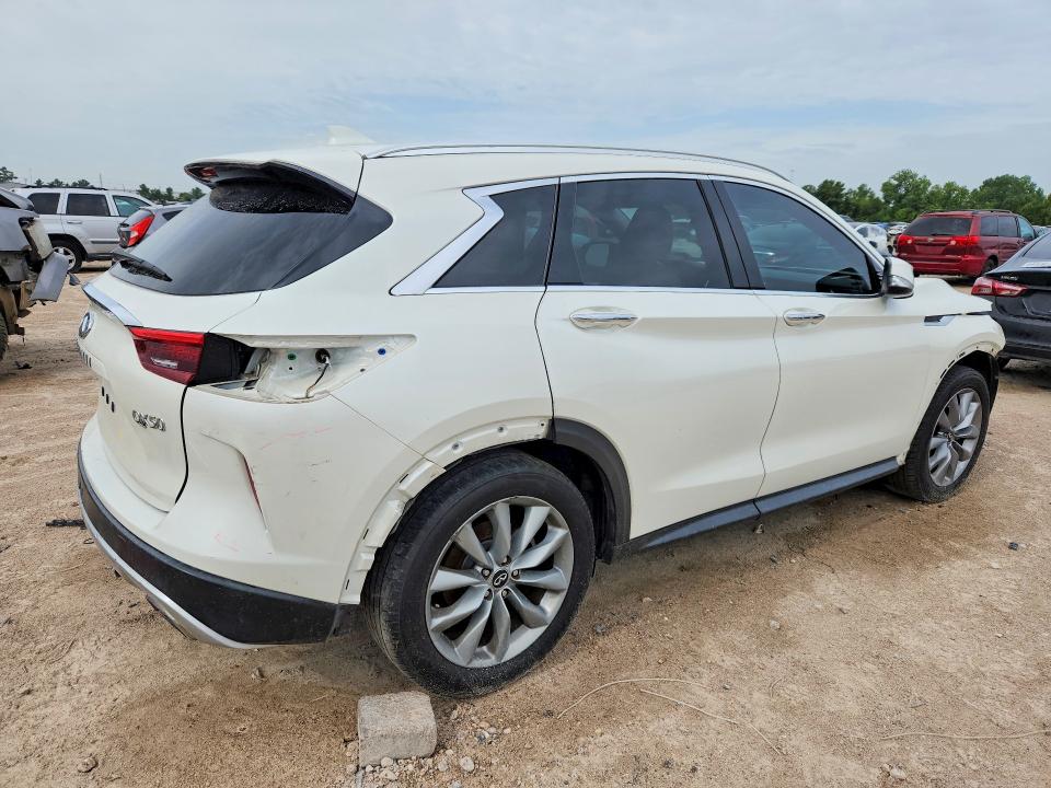 56865576 :رقم المزاد ، 3PCAJ5M10KF136621 vin ، 2019 Infiniti Qx50 مزاد بيع