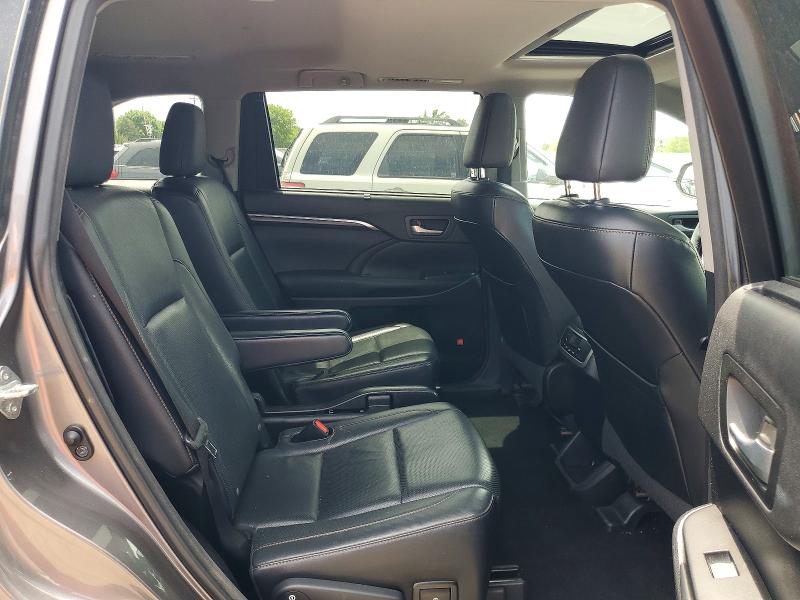Aukcja sprzedaży 2015 Toyota Highlander, vin: 5TDDKRFH8FS118655, numer aukcji: 55736526