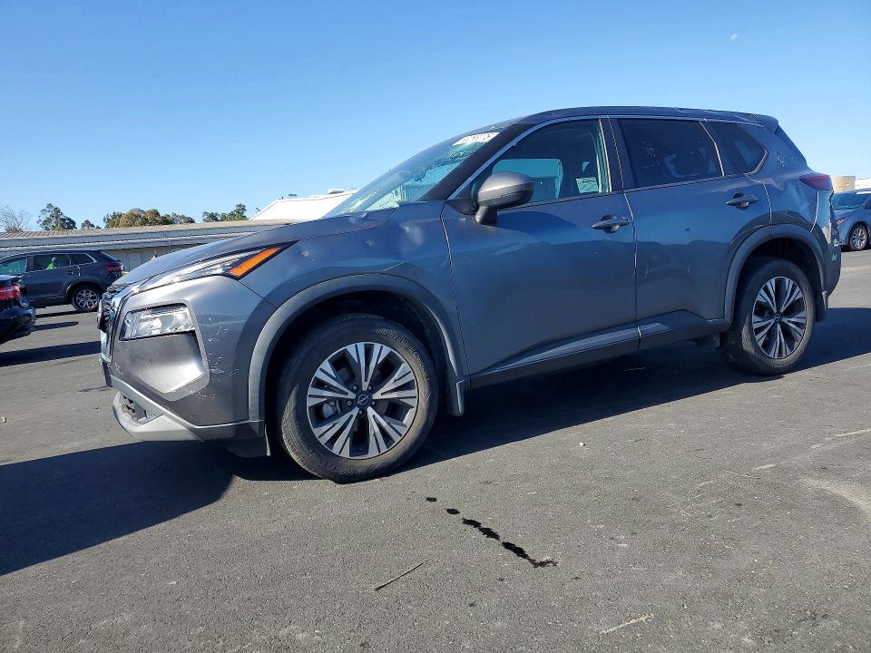 56268076 :رقم المزاد ، 5N1BT3BA0NC694049 vin ، 2022 Nissan Rogue مزاد بيع