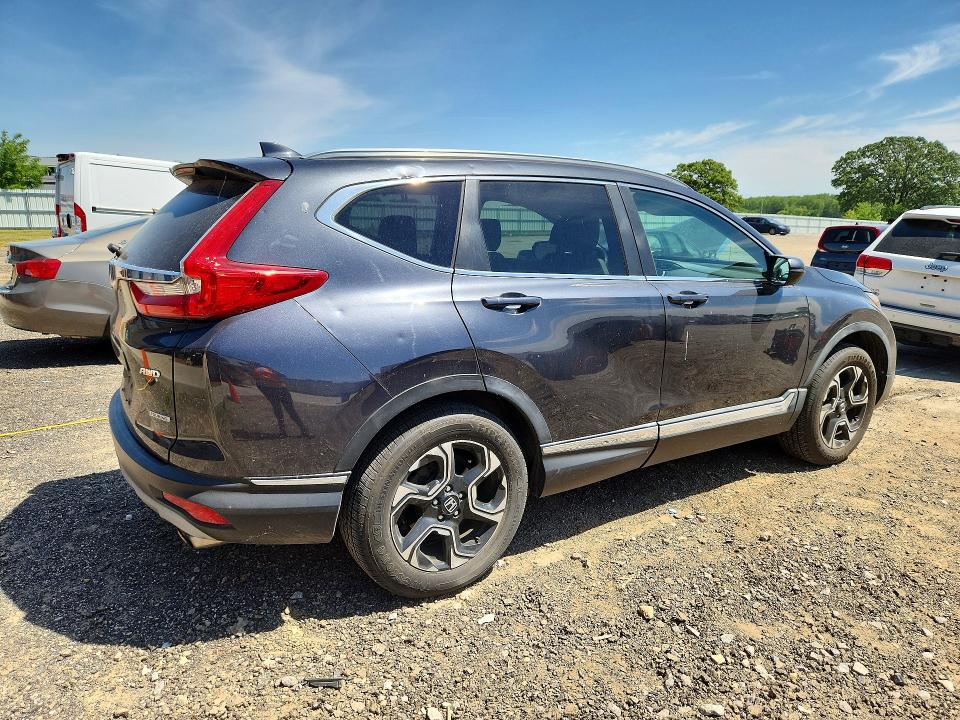 Продажа на аукционе авто 2018 Honda Cr-v, vin: 7FARW2H90JE069640, номер лота: 53330316