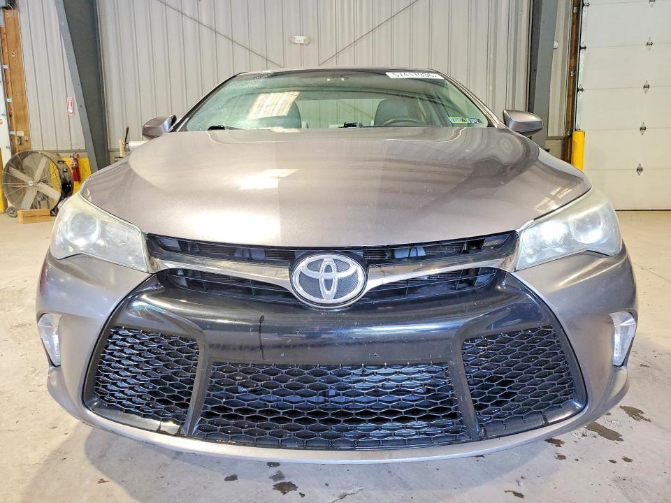 57417936 :رقم المزاد ، 4T1BF1FK5GU544188 vin ، 2016 Toyota Camry مزاد بيع