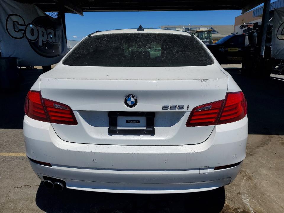 57025586 :رقم المزاد ، WBAXG5C52DD230181 vin ، 2013 Bmw 528 مزاد بيع