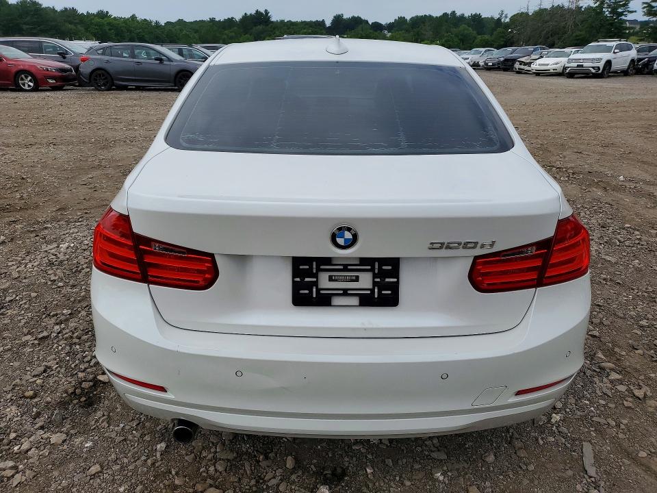 2015 Bmw 328 მანქანა იყიდება აუქციონზე, vin: WBA3D3C5XFK157541, აუქციონის ნომერი: 57902116