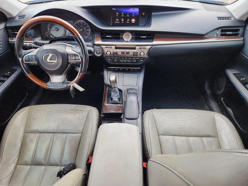 57811676 :رقم المزاد ، 58ABK1GG4HU050288 vin ، 2017 Lexus Es مزاد بيع