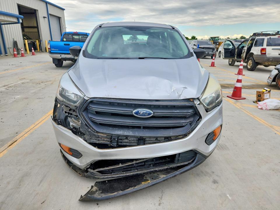 Продажа на аукционе авто 2017 Ford Escape, vin: 1FMCU0F75HUE90442, номер лота: 57600006