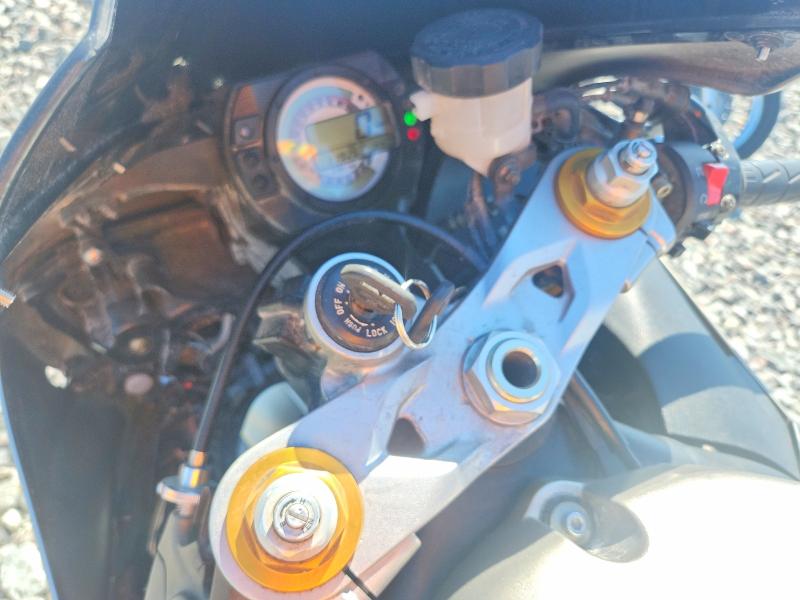 59149176 :رقم المزاد ، JKBZXJC185A003555 vin ، 2005 Kawasaki Zx636 مزاد بيع