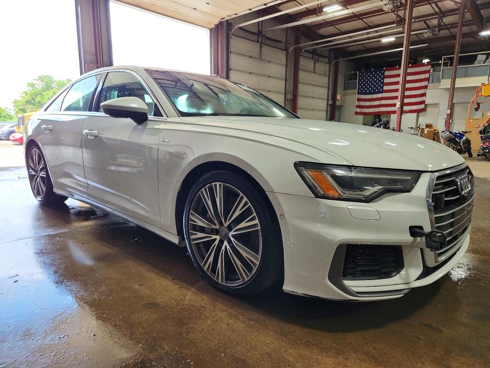 Продаж на аукціоні авто 2019 Audi A6, vin: WAUL2AF24KN109733, номер лоту: 57002176