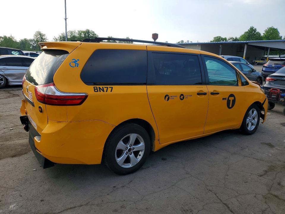 Продажа на аукционе авто 2017 Toyota Sienna, vin: 5TDKZ3DCXHS877415, номер лота: 57138186