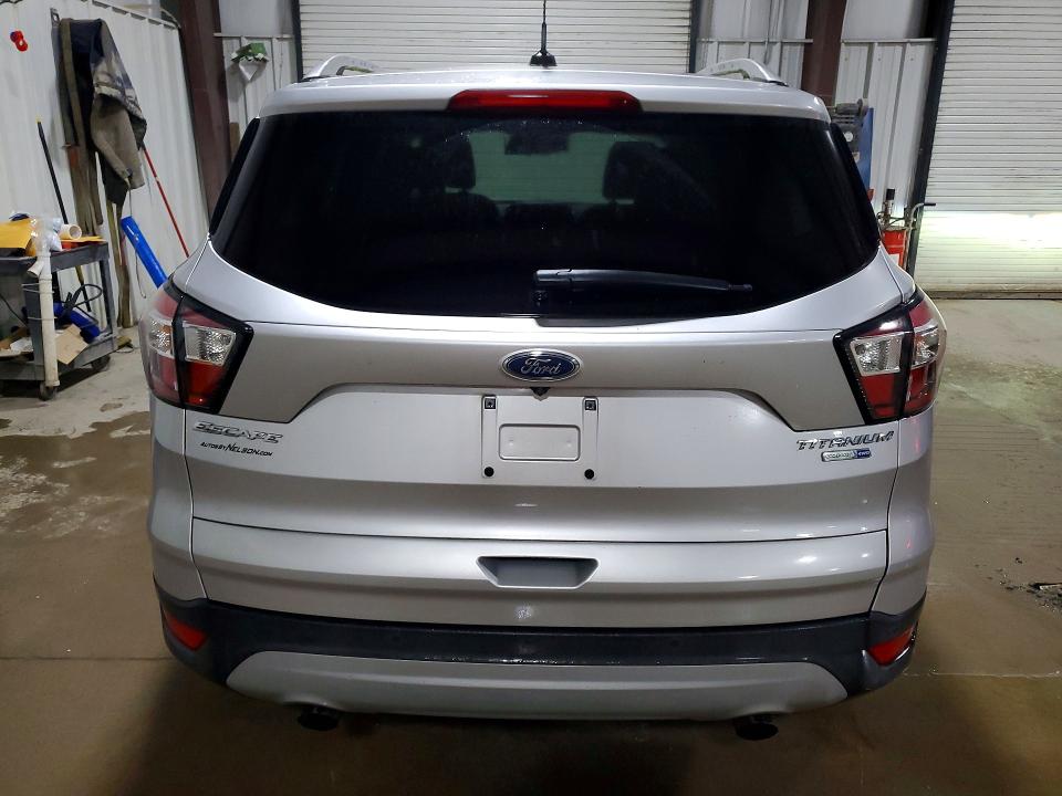 2017 Ford Escape მანქანა იყიდება აუქციონზე, vin: 1FMCU9J99HUD96318, აუქციონის ნომერი: 58391476