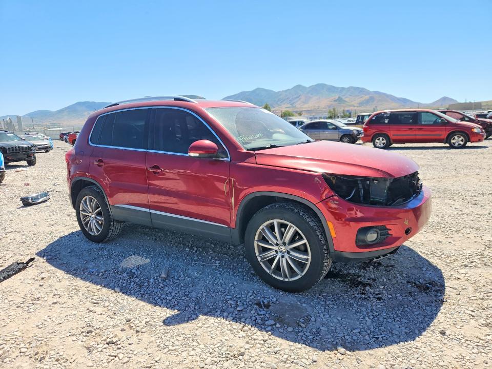 2014 Volkswagen Tiguan მანქანა იყიდება აუქციონზე, vin: WVGBV3AXXEW121609, აუქციონის ნომერი: 56706656