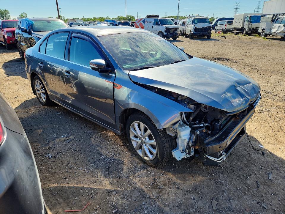 2013 Volkswagen Jetta მანქანა იყიდება აუქციონზე, vin: 3VWDX7AJ6DM374240, აუქციონის ნომერი: 58632856