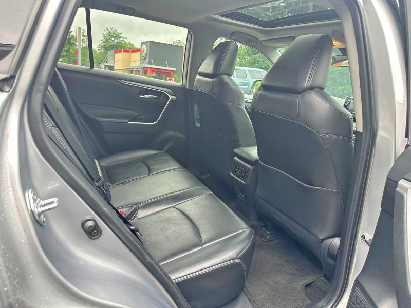 58690046 :رقم المزاد ، 2T3A1RFV5KC056122 vin ، 2019 Toyota Rav4 مزاد بيع
