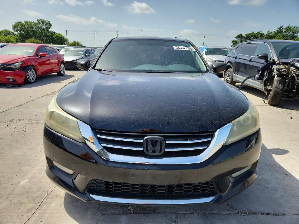58992796 :رقم المزاد ، 1HGCR2F53FA163523 vin ، 2015 Honda Accord مزاد بيع