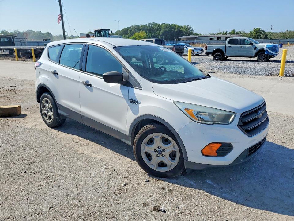 58998126 :رقم المزاد ، 1FMCU0F71HUC97379 vin ، 2017 Ford Escape مزاد بيع