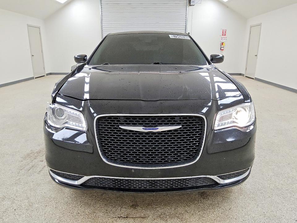 Продаж на аукціоні авто 2019 Chrysler 300, vin: 2C3CCAAG4KH634307, номер лоту: 57942036