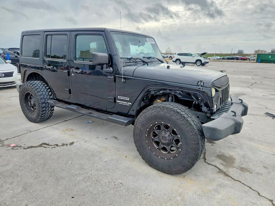 2013 Jeep Wrangler Unlimited მანქანა იყიდება აუქციონზე, vin: 1C4BJWDG4DL674012, აუქციონის ნომერი: 58209366