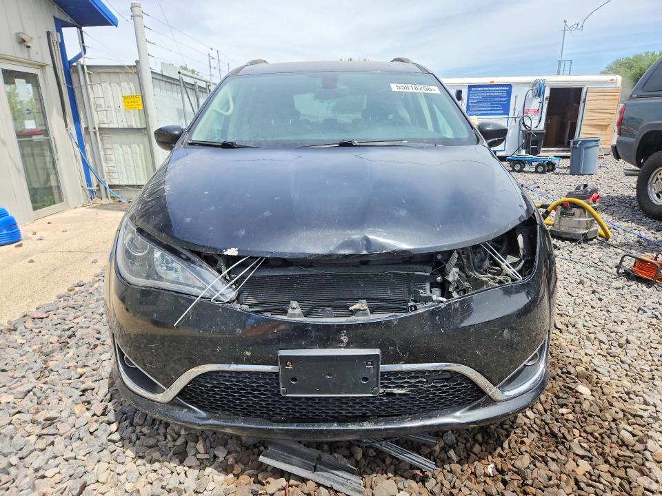 55818256 :رقم المزاد ، 2C4RC1BG8JR290865 vin ، 2018 Chrysler Pacifica مزاد بيع