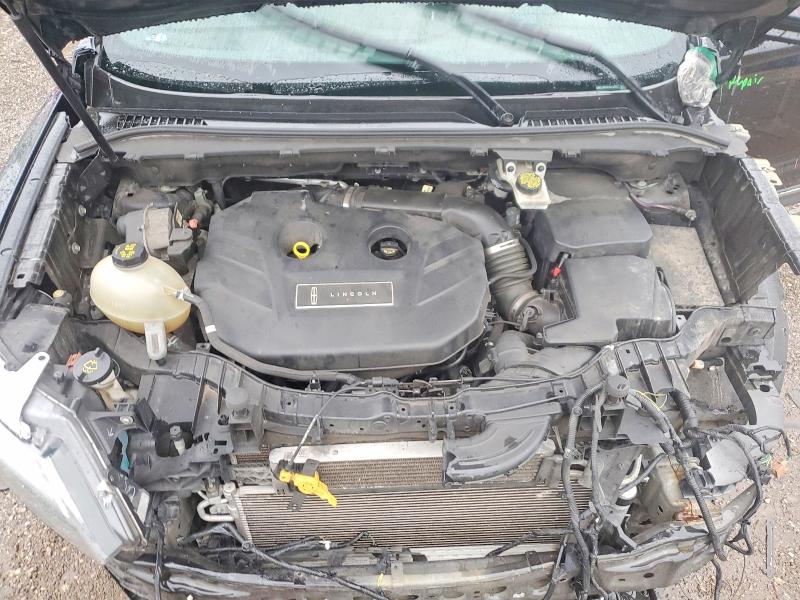 57474526 :رقم المزاد ، 5LMCJ3D92HUL68861 vin ، 2017 Lincoln Mkc مزاد بيع