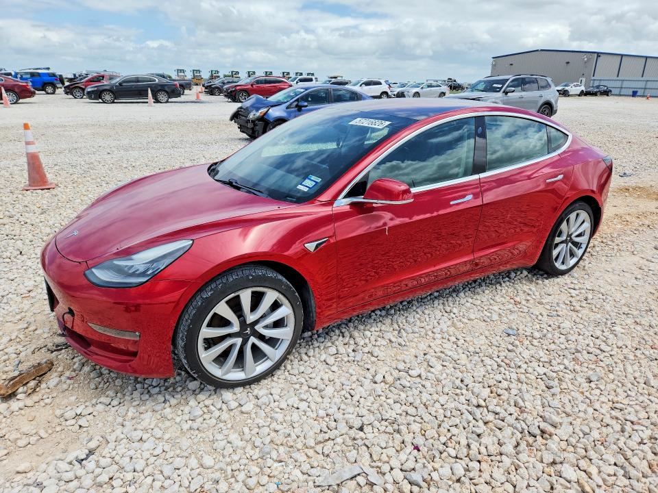 57216826 :رقم المزاد ، 5YJ3E1EA7JF035787 vin ، 2018 Tesla Model 3 مزاد بيع