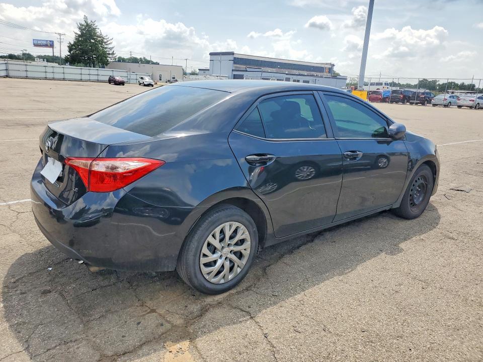 59129866 :رقم المزاد ، 2T1BURHE6KC139835 vin ، 2019 Toyota Corolla مزاد بيع
