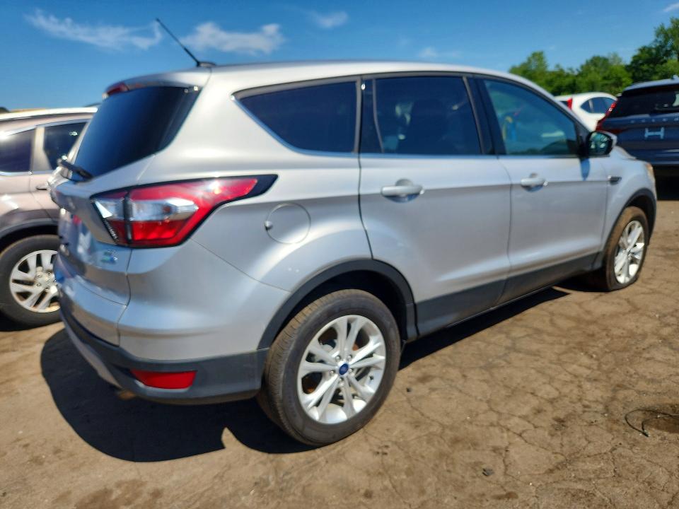 2017 Ford Escape მანქანა იყიდება აუქციონზე, vin: 1FMCU9GD9HUD95598, აუქციონის ნომერი: 56581806