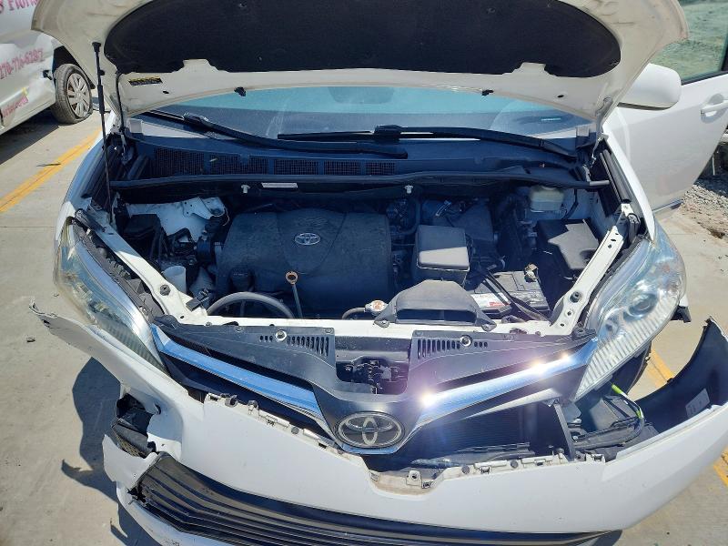 55943016 :رقم المزاد ، 5TDKZ3DCXKS966313 vin ، 2019 Toyota Sienna مزاد بيع
