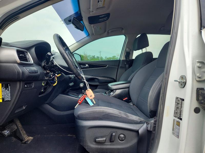 56044666 :رقم المزاد ، 5XYPGDA33HG231295 vin ، 2017 Kia Sorento مزاد بيع
