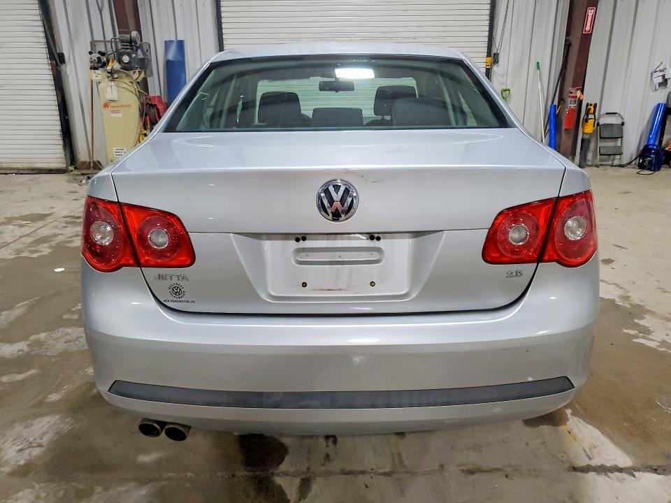 58773186 :رقم المزاد ، 3VWPF71K66M798481 vin ، 2006 Volkswagen Jetta مزاد بيع