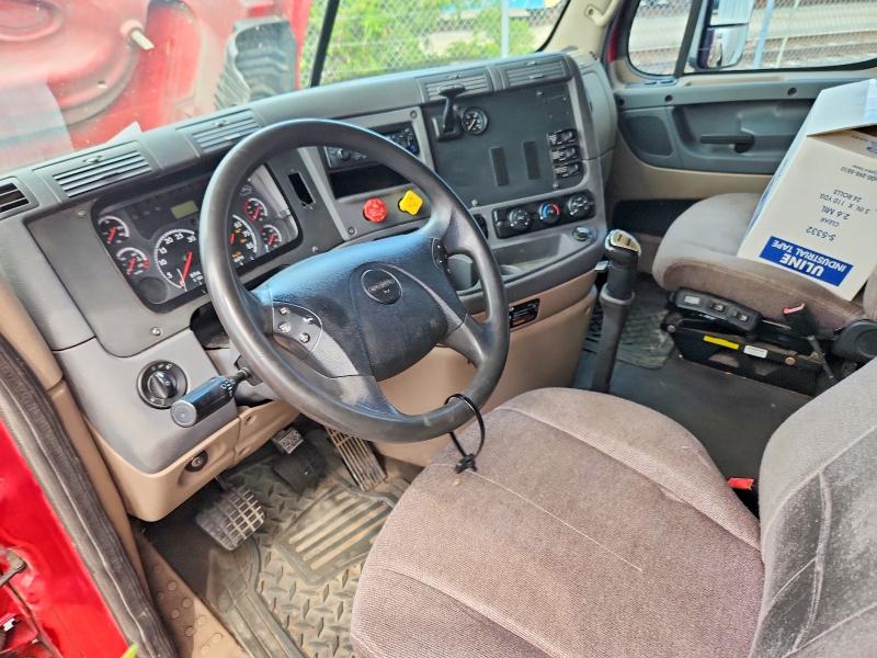 Продаж на аукціоні авто 2013 Freightliner Cascadia, vin: 3AKJGLDR9DSFF2168, номер лоту: 57160156