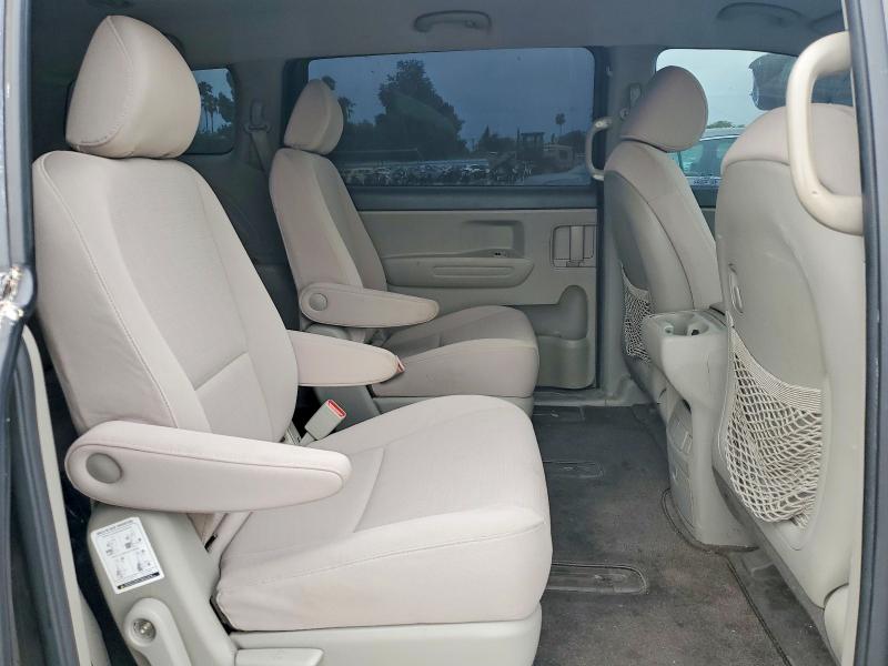 58779906 :رقم المزاد ، KNDMB5C16F6027996 vin ، 2015 Kia Sedona مزاد بيع