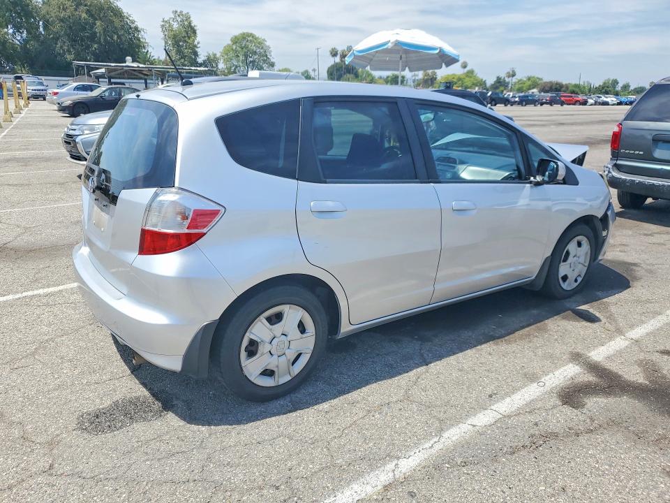 Продажа на аукционе авто 2013 Honda Fit, vin: JHMGE8H35DC030126, номер лота: 55472516