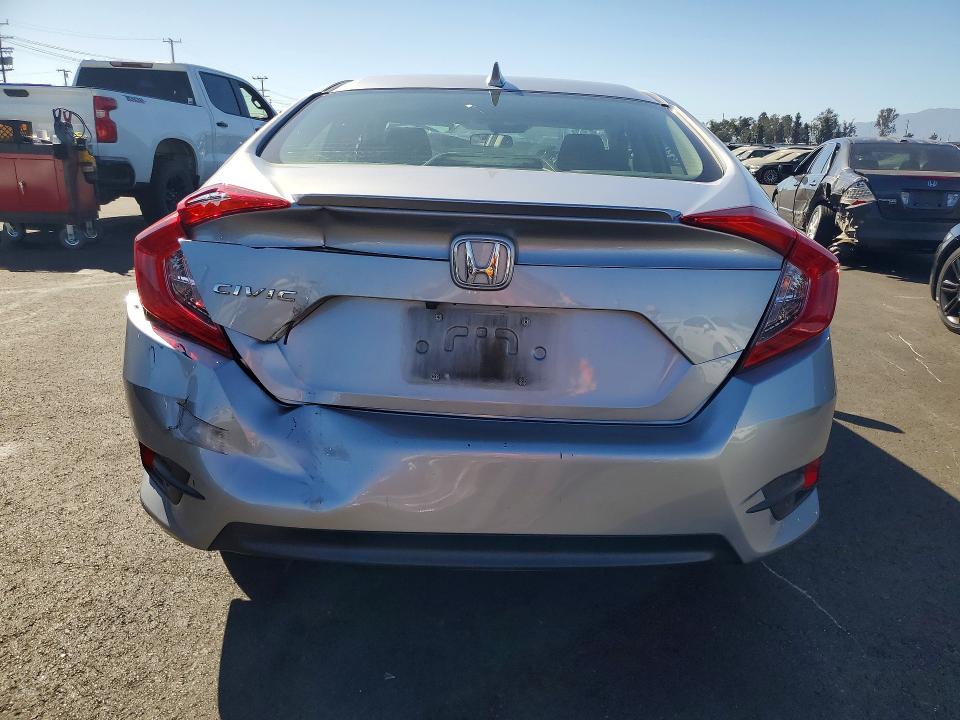 Aukcja sprzedaży 2018 Honda Civic, vin: JHMFC1F40JX013033, numer aukcji: 57008626