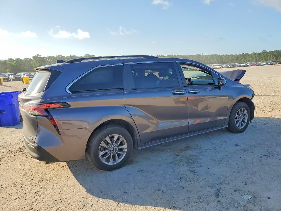 57638016 :رقم المزاد ، 5TDYRKEC9MS054780 vin ، 2021 Toyota Sienna مزاد بيع