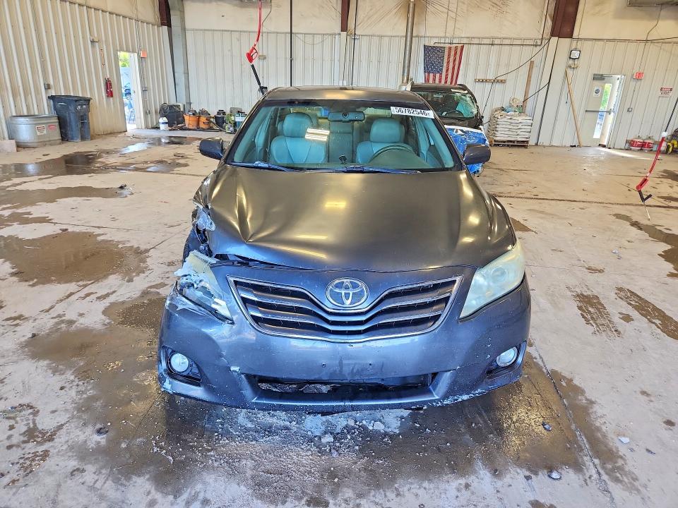 56782546 :رقم المزاد ، 4T1BF3EK7AU059412 vin ، 2010 Toyota Camry مزاد بيع